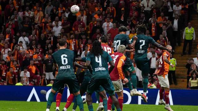 Galatasaray Kocaelispor'u Tek Golle Maglup Ederek Liderlik Koltuğuna Yeniden Oturdu