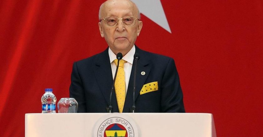 F.Bahçe'de Vefa Küçük adaylıktan çekildi