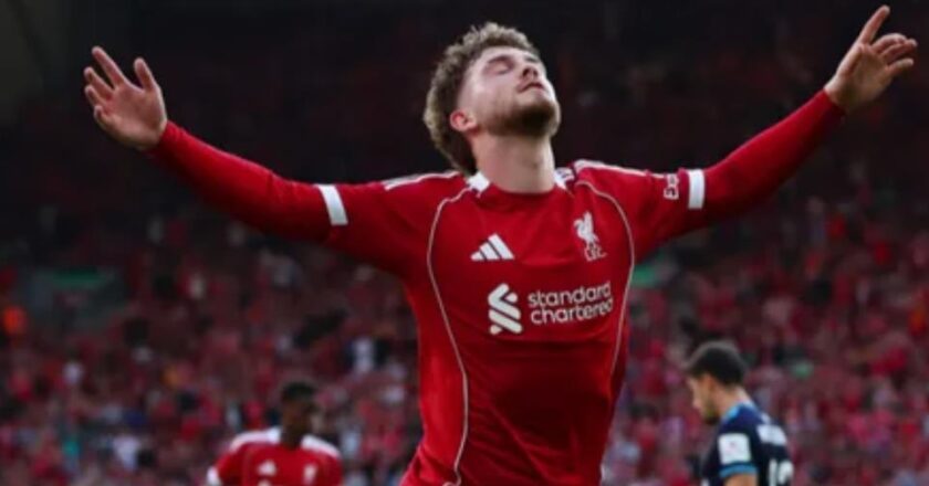 Futboldaki En İlginç Transfer Maddeleri