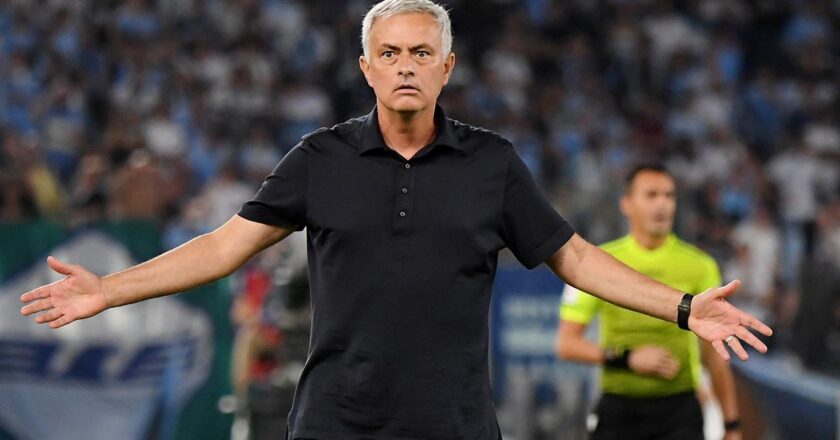 Fenerbahçe, Jose Mourinho ile yolları ayırdı