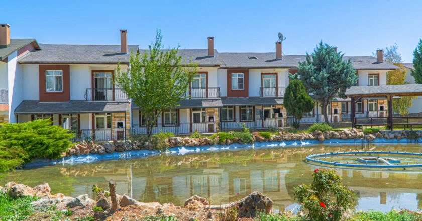 Dora Thermal Tatil Köyü Afyon Gazlıgöl’de Açıldı