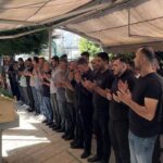 Hatay menfezinde cenazeleri bulunan 2 arkadaş toprağa verildi