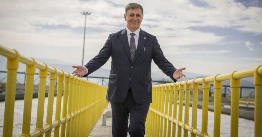 Cemil Tugay'dan müjde: Ocak'ta su fiyatlarına zam yapmayacağız – Son Dakika Cumhuriyet'te Ege Haberleri