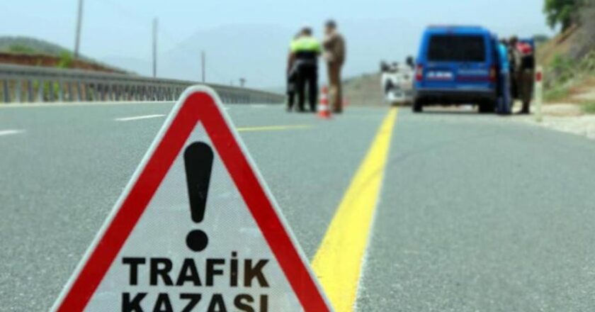 Kuzey Marmara Otoyolu’nda TIR yoldan çıktı!