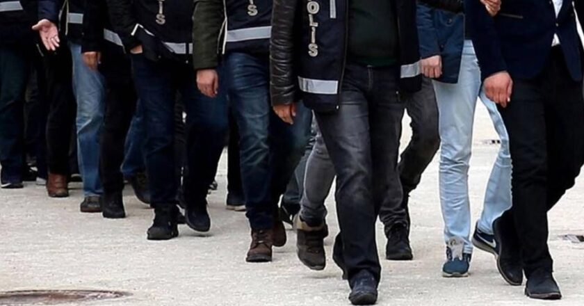 FETÖ operasyonu: 6 ilde 13 kişi hakkında gözaltı kararı!