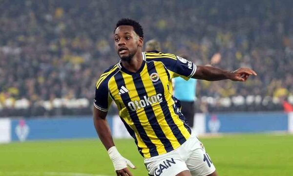 Jhon Duran, Fenerbahçe’yi kurtarmaya devam ediyor!